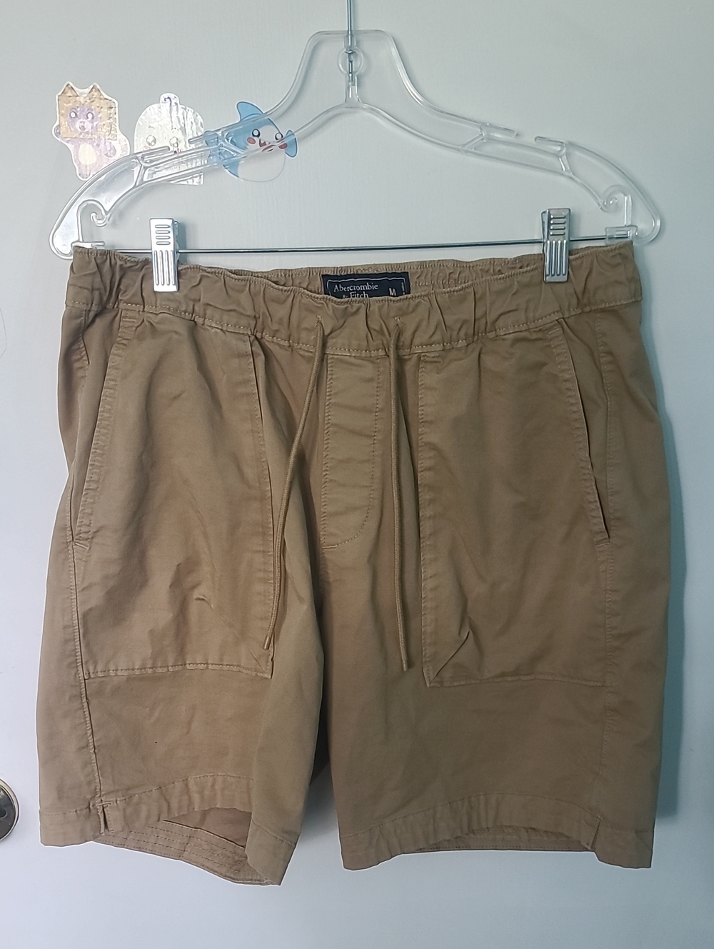 Abercrombie & Fitch Men's Khaki Drawstring Hybrid Shorts
